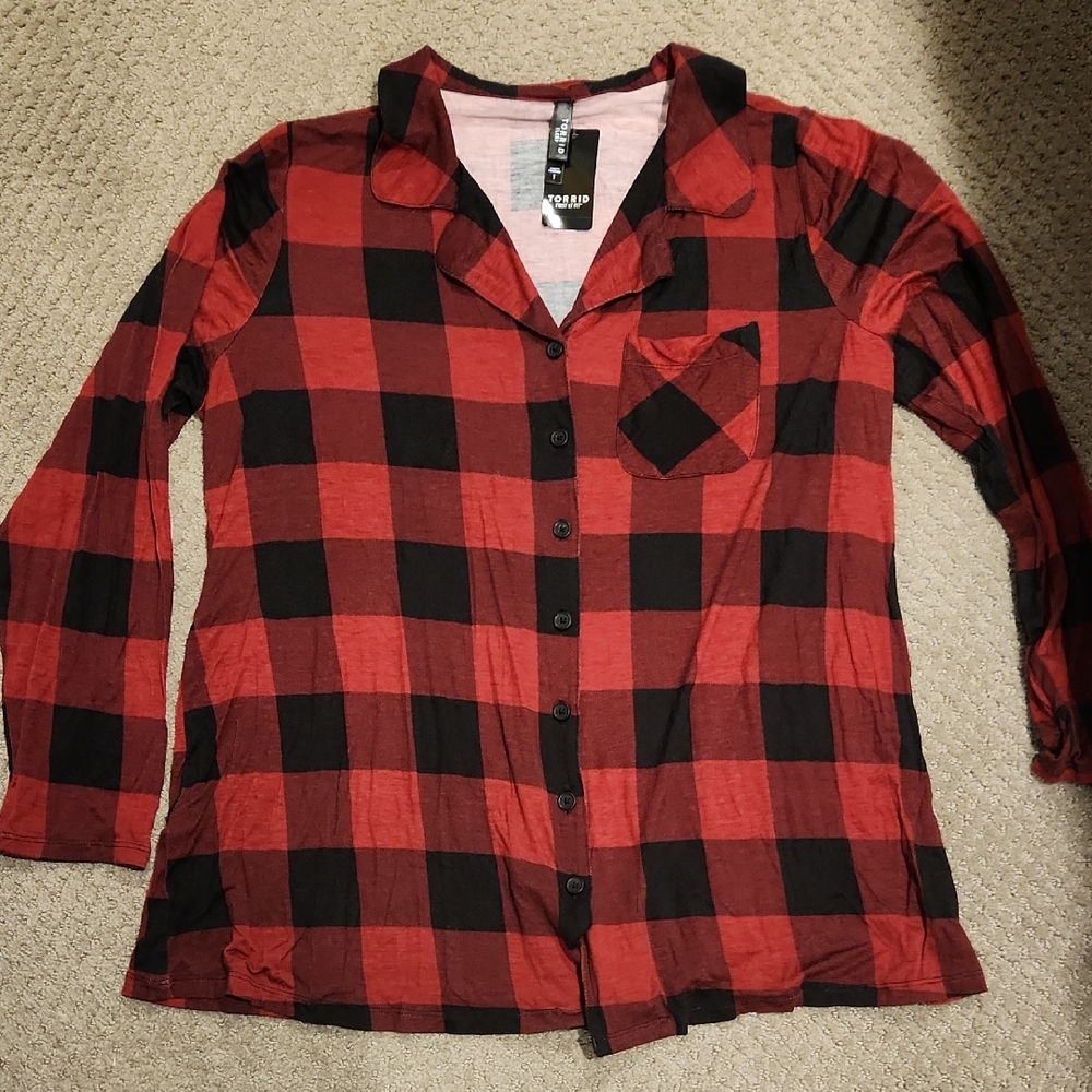NEW Torrid Red And Black PLAID SLEEP SHIRT. 1X 14/16 NEW WITH TAGS